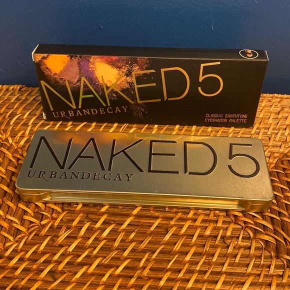 New in Box Urban Decay Naked 5 Classic Earthtone Eyeshadow Palette with Brush